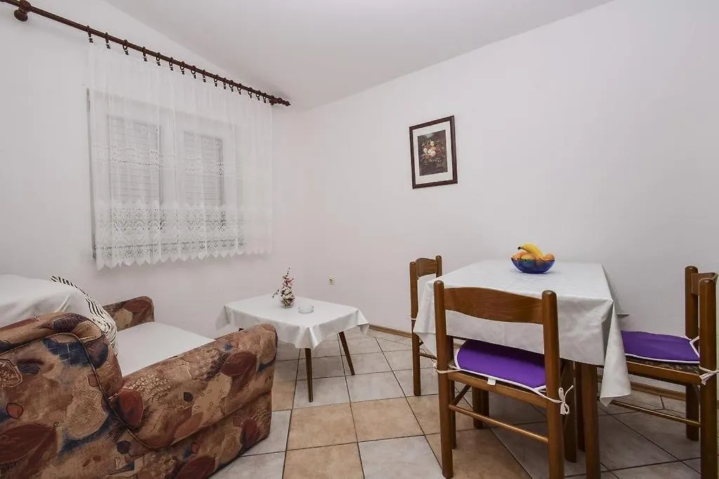 Apartments By The Sea Pag - 15670 Pag Town Chorvatsko