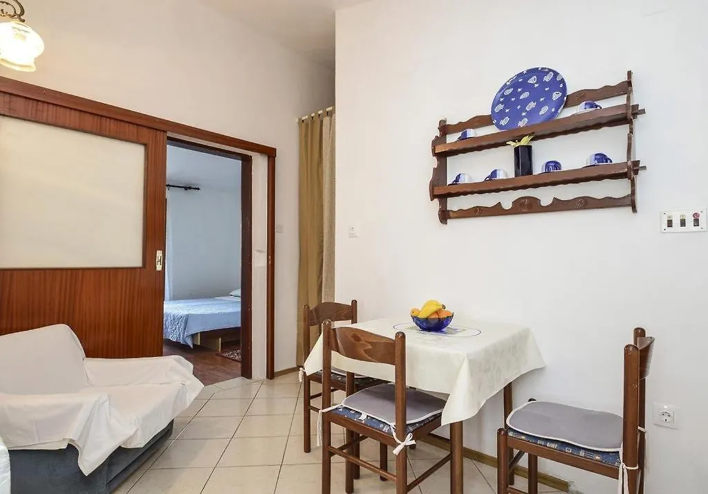 Apartments By The Sea Pag - 15670 Pag Town